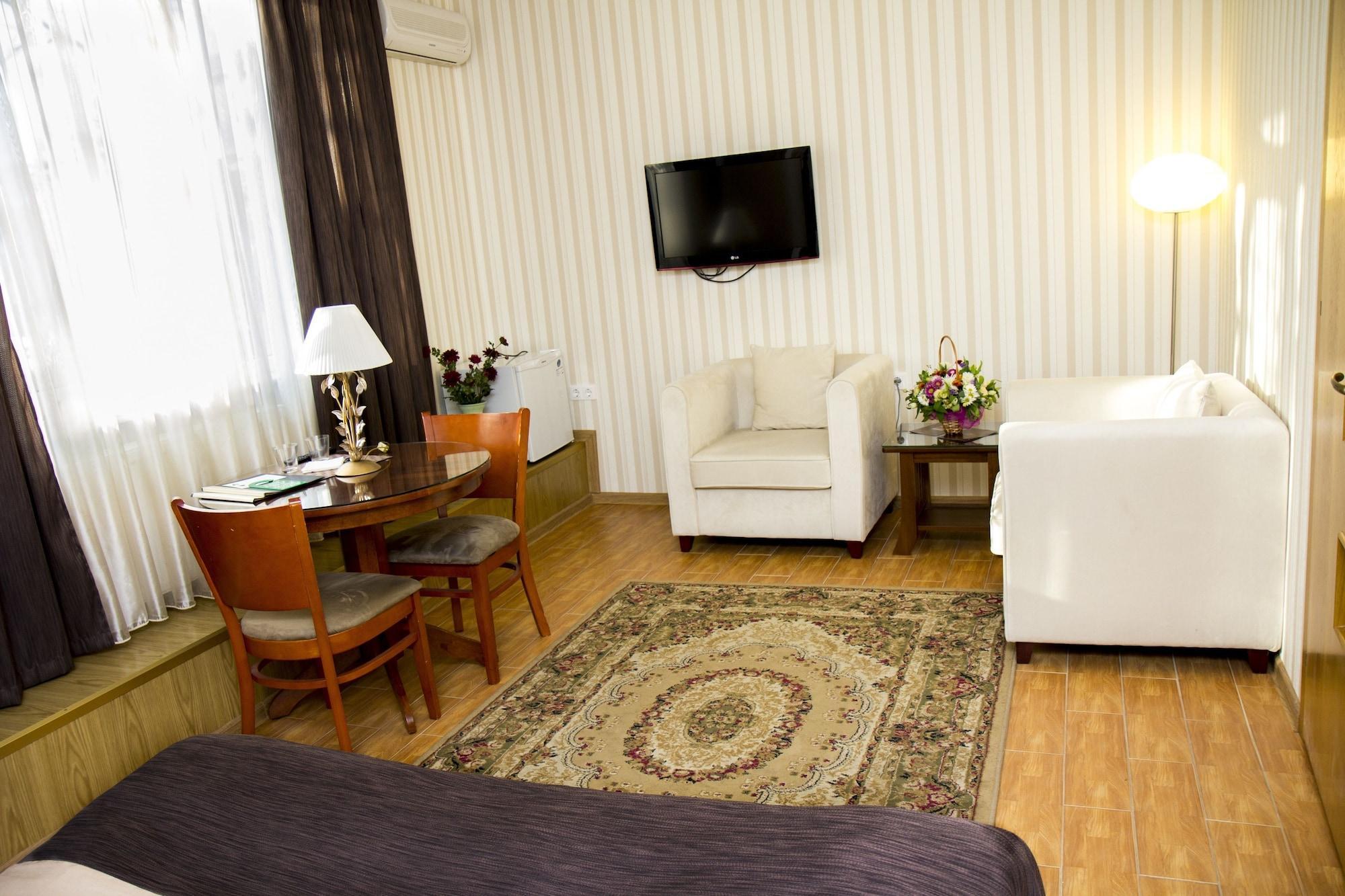 Klassik Hotel Κισινάου Εξωτερικό φωτογραφία