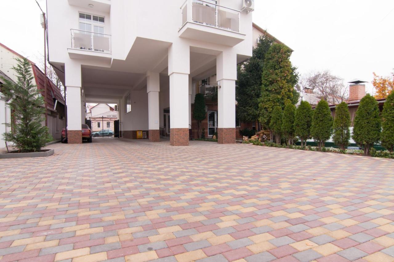 Klassik Hotel Κισινάου Εξωτερικό φωτογραφία