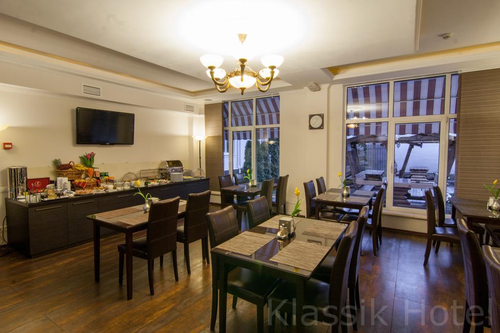 Klassik Hotel Κισινάου Εξωτερικό φωτογραφία
